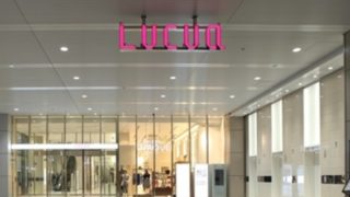 LUCUA朝の入り口