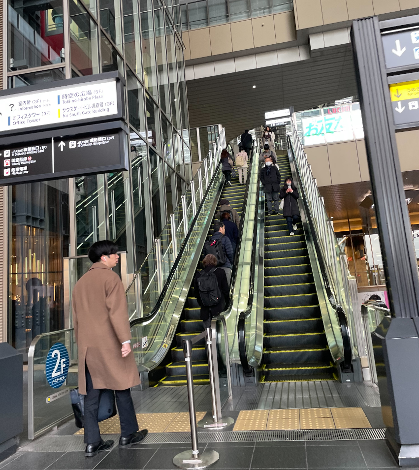 ルクア朝の入り口(3階からの行き方)2